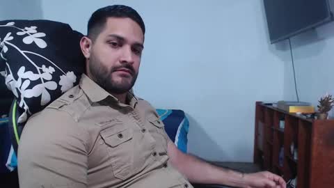 Snapshot of alonxoo chatting on September 2025 03:08:02 AM alonxoo online show from September 2025 03:08:02 AM