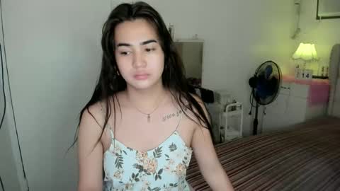 alovelydollnica online show from February 2026 12:29:01 AM