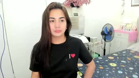 alovelydollnica online show from February 2026 11:50:01 AM