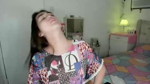 alovelydollnica online show from May 2026 11:51:01 AM