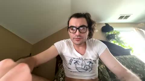 Snapshot of alpha_1992 chatting on August 2026 05:16:02 PM Alphas Garden of Eden online show from August 2026 05:16:02 PM