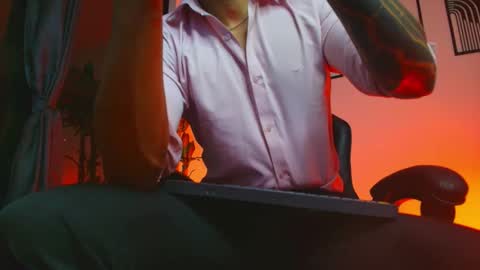 alpha_dominus_ online show from April 2026 03:40:02 AM