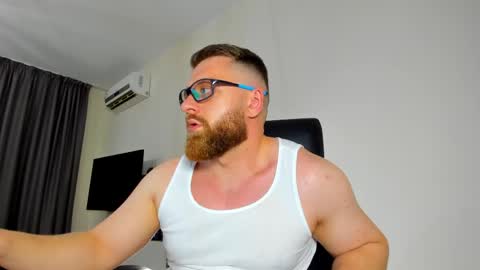 Alphaalexxx Lets reach Me 100 thumbs up online show from May 2026 04:24:02 PM