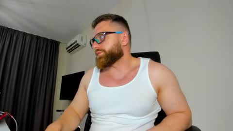 Alphaalexxx Lets reach Me 100 thumbs up online show from May 2026 04:55:02 PM