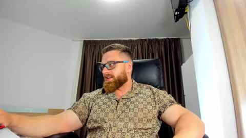 Alphaalexxx Lets reach Me 100 thumbs up online show from June 2026 04:45:02 PM