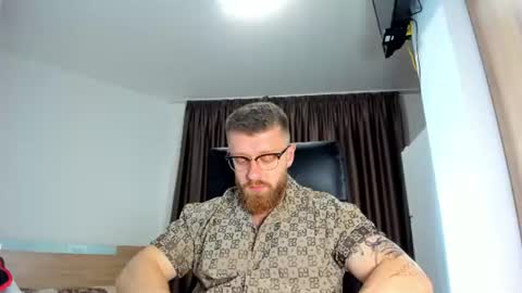 Alphaalexxx Lets reach Me 100 thumbs up online show from June 2026 05:33:02 PM