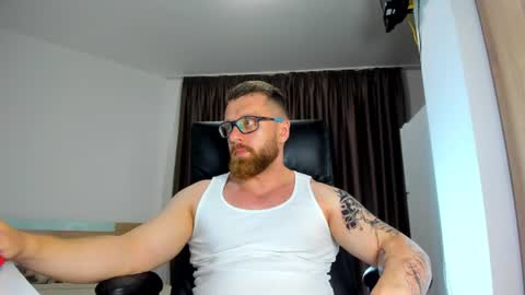 Alphaalexxx Lets reach Me 100 thumbs up online show from June 2026 05:04:02 PM