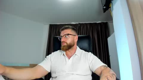 Alphaalexxx Lets reach Me 100 thumbs up online show from June 2026 03:14:02 PM