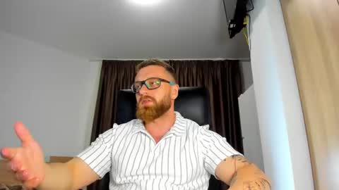 Alphaalexxx Lets reach Me 100 thumbs up online show from June 2026 03:46:01 PM