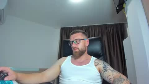 Alphaalexxx Lets reach Me 100 thumbs up online show from July 2026 06:20:01 PM