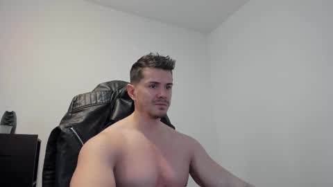 Snapshot of alphagodleatherking92 chatting on November 2025 07:52:02 AM LeatherMaster online show from November 2025 07:52:02 AM