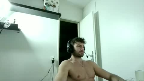 alphah_hunk online show from December 2025 07:10:01 PM