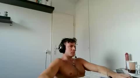 alphah_hunk online show from March 2026 02:17:01 PM