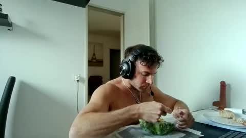 alphah_hunk online show from April 2026 03:20:02 PM