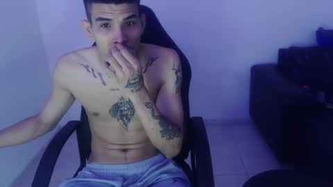 Snapshot of alphas_latins chatting on March 2026 08:15:02 PM alphas_latins online show from March 2026 08:15:02 PM