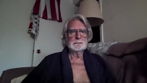 Snapshot of alphauniform chatting on December 2024 03:55:02 PM AlphaUniform online show from December 2024 03:55:02 PM