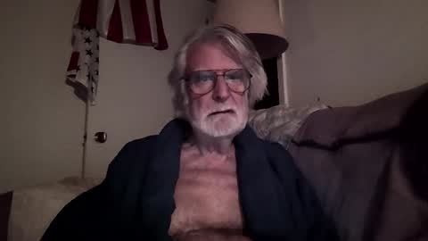 Snapshot of alphauniform chatting on December 2024 09:54:02 AM AlphaUniform online show from December 2024 09:54:02 AM