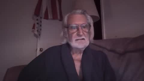 Snapshot of alphauniform chatting on November 2025 01:26:02 PM AlphaUniform online show from November 2025 01:26:02 PM