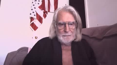 Snapshot of alphauniform chatting on March 2026 03:40:01 PM AlphaUniform online show from March 2026 03:40:01 PM