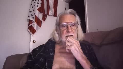 AlphaUniform online show from March 2026 03:26:01 PM