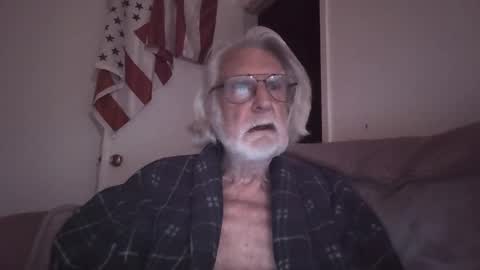 Snapshot of alphauniform chatting on May 2026 10:34:02 AM AlphaUniform online show from May 2026 10:34:02 AM