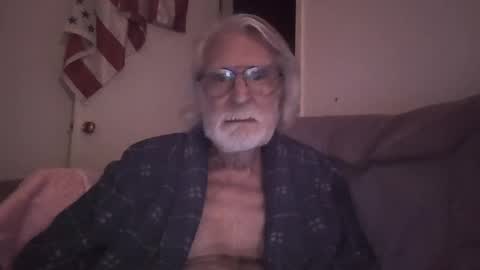 Snapshot of alphauniform chatting on May 2026 03:02:01 AM AlphaUniform online show from May 2026 03:02:01 AM