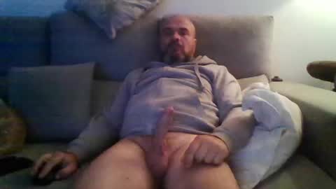 Snapshot of alsi72 chatting on December 2025 11:32:01 PM alsi72 online show from December 2025 11:32:01 PM