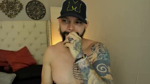 Snapshot of alukardbig chatting on October 2025 08:10:01 PM alukardbig online show from October 2025 08:10:01 PM