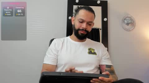 Snapshot of alukardbig chatting on November 2025 11:44:01 AM alukardbig online show from November 2025 11:44:01 AM