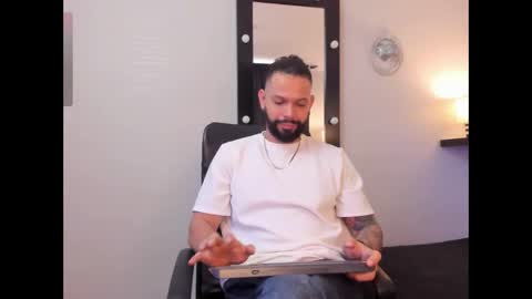 Snapshot of alukardbig chatting on January 2026 03:50:02 PM alukardbig online show from January 2026 03:50:02 PM