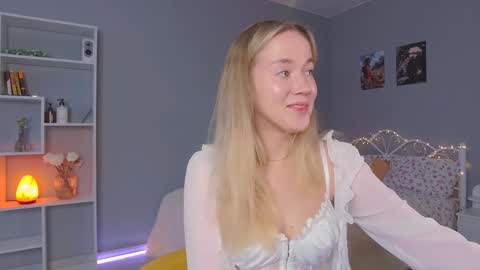 Amelia NEXT STREAM  online show from February 2025 01:52:01 PM