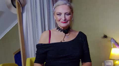 Alura Jenson online show from November 2025 08:30:02 PM