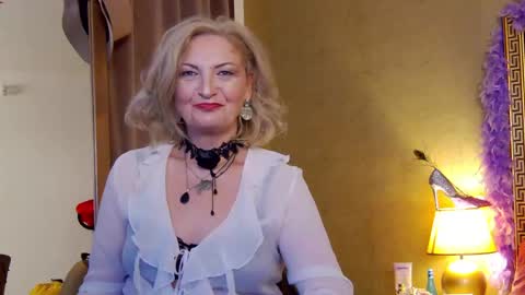 Snapshot of alura_jenson_ chatting on June 2026 09:10:01 PM Alura Jenson online show from June 2026 09:10:01 PM