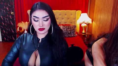 Alura Jhenson online show from October 2025 06:41:02 PM