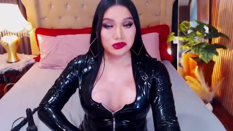 Alura Jhenson online show from May 2026 10:48:01 PM
