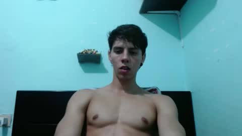 alvarodancer online show from October 2025 02:25:02 PM