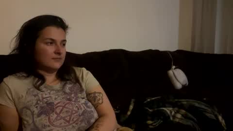 Snapshot of alvie_bones chatting on January 2025 01:39:02 AM Alvie online show from January 2025 01:39:02 AM