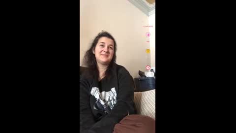 Snapshot of alvie_bones chatting on February 2025 01:53:02 PM Alvie online show from February 2025 01:53:02 PM