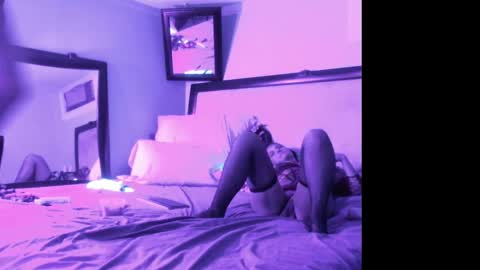 Snapshot of alwaysreadynow2fuck chatting on February 2025 09:00:02 AM sexywhilefucking online show from February 2025 09:00:02 AM