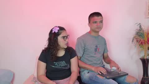 aly_n_sebas online show from May 2026 11:56:01 PM