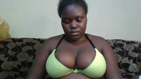 Snapshot of alyabeiby chatting on December 2025 09:14:02 AM alyabeiby online show from December 2025 09:14:02 AM