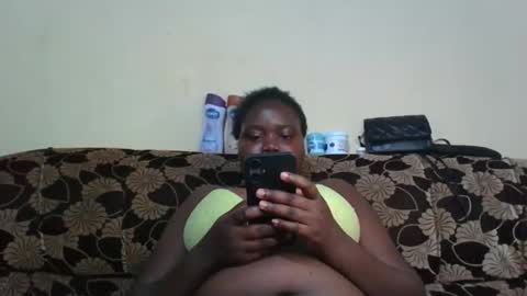 Snapshot of alyabeiby chatting on December 2025 05:02:01 AM alyabeiby online show from December 2025 05:02:01 AM