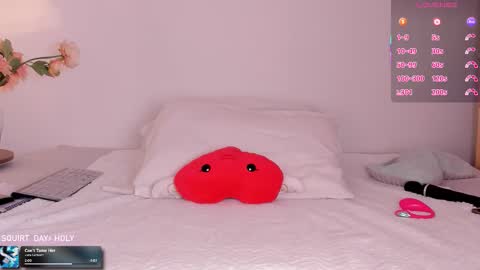 Aly Instg oficial alyjones  Lush and Domi love toys are on online show from February 2026 09:20:02 PM