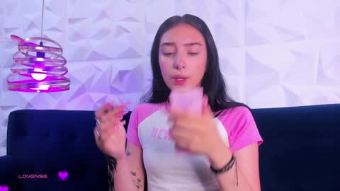 Snapshot of alys_molly chatting on January 2025 11:11:01 AM sopie online show from January 2025 11:11:01 AM