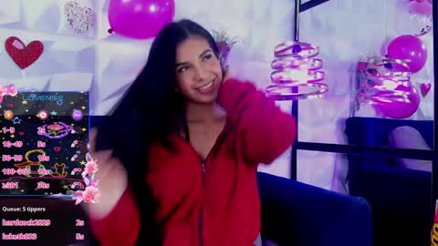 Snapshot of alys_molly chatting on February 2025 03:09:02 AM sopie online show from February 2025 03:09:02 AM