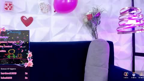 Snapshot of alys_molly chatting on February 2025 06:12:02 AM sopie online show from February 2025 06:12:02 AM