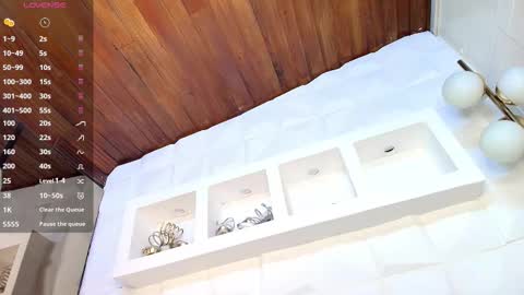 Snapshot of alys_molly chatting on February 2026 11:05:02 AM sopie online show from February 2026 11:05:02 AM