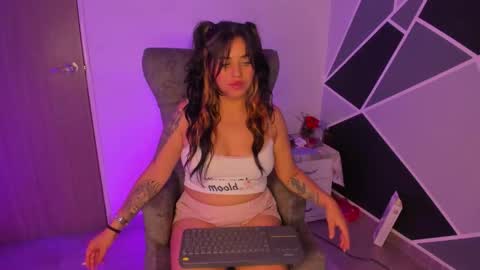 Snapshot of alysa_magic chatting on March 2026 05:17:01 PM alysa magic online show from March 2026 05:17:01 PM