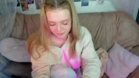 Alysa   7GMT  online show from May 2026 10:23:02 AM
