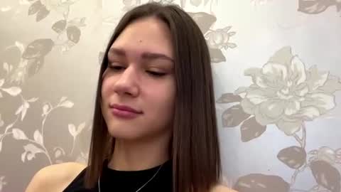 Snapshot of alysastuddiford chatting on July 2026 11:05:02 AM Alisa online show from July 2026 11:05:02 AM
